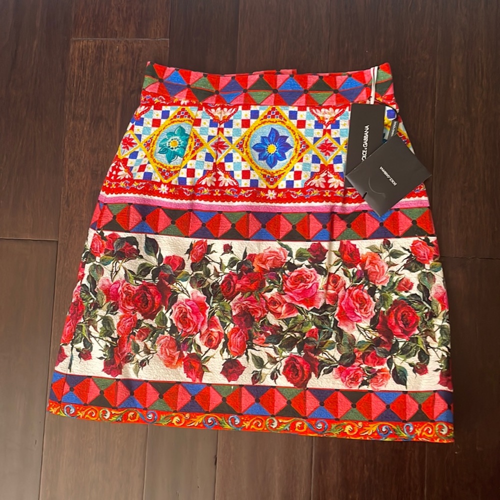 Dolce &Gabbana floral mini skirt